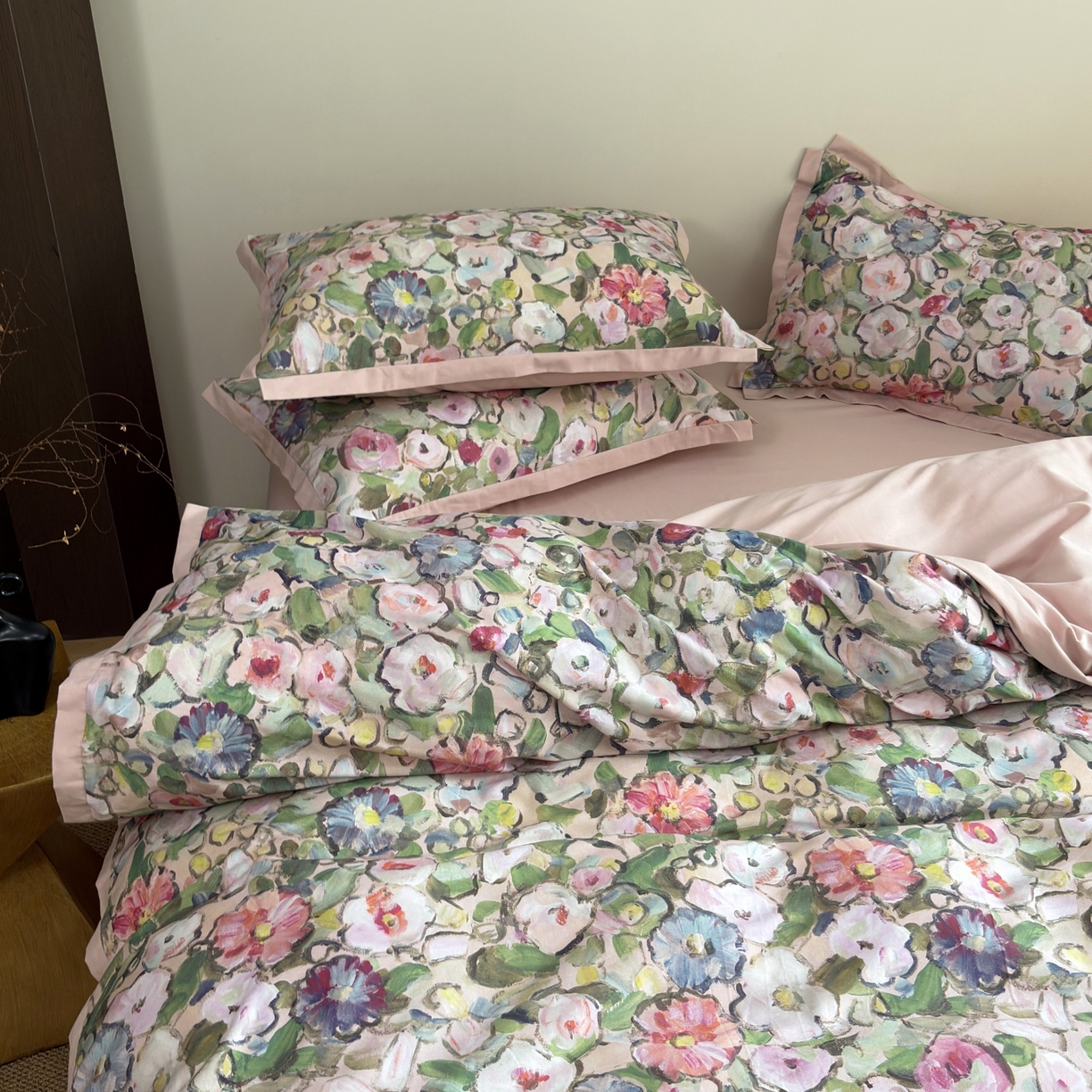 91家纺网 家纺一手货源 找家纺 （总）未来家居 2025新款秋冬全棉加厚磨毛纯色印花缺角工艺系列高端礼盒包装四件套