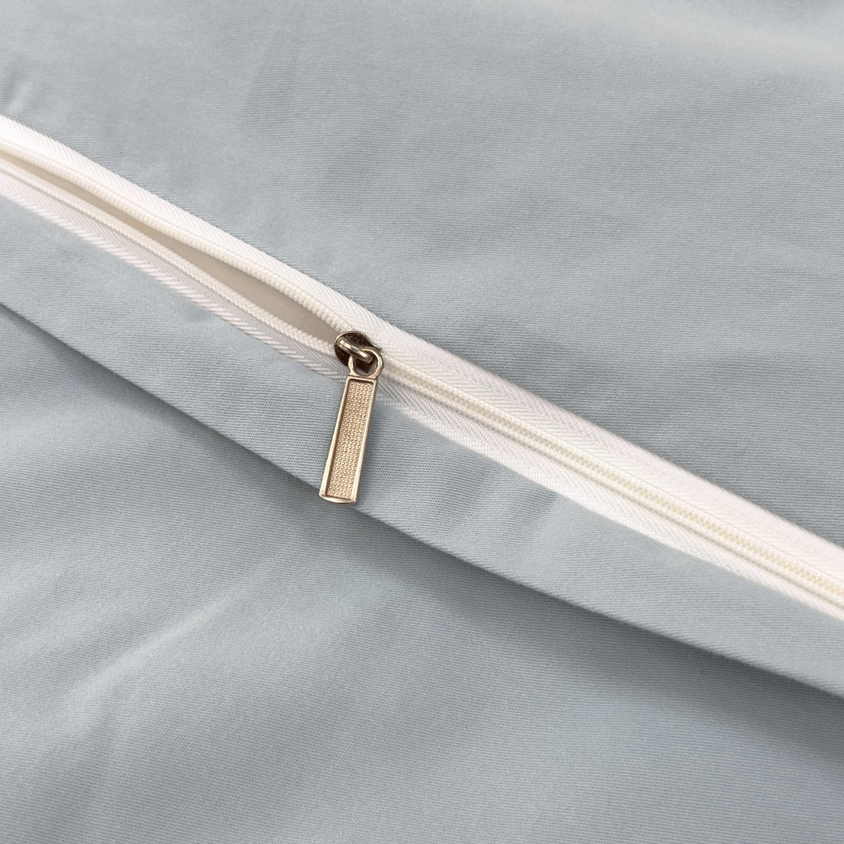 91家纺网 家纺一手货源 找家纺 未来家居 2025新款秋冬全棉加厚磨毛纯色印花缺角工艺系列高端礼盒包装四件套 繁华-绿