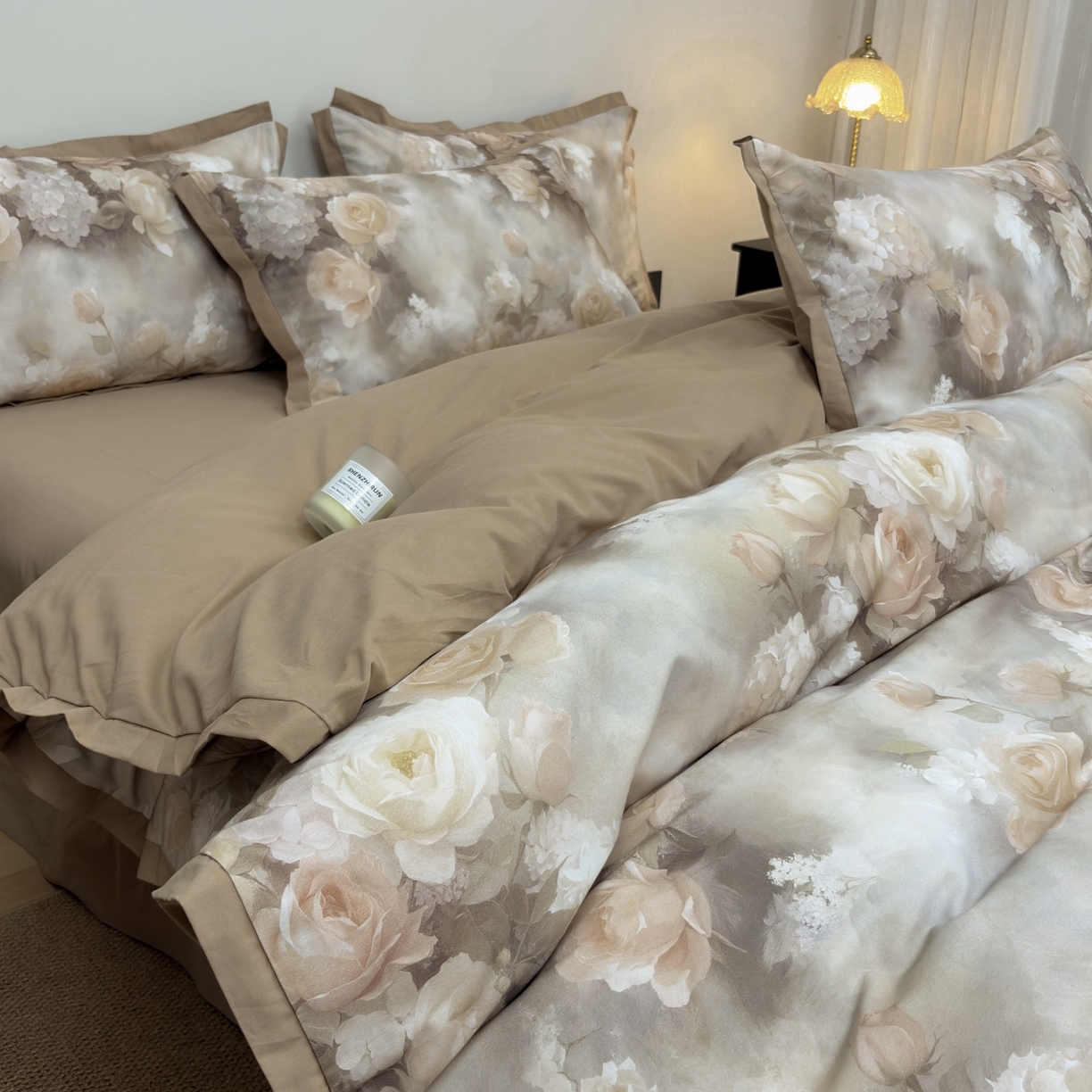 91家纺网 家纺一手货源 找家纺 未来家居 2025新款秋冬全棉加厚磨毛纯色印花缺角工艺系列高端礼盒包装四件套 葵樱-红