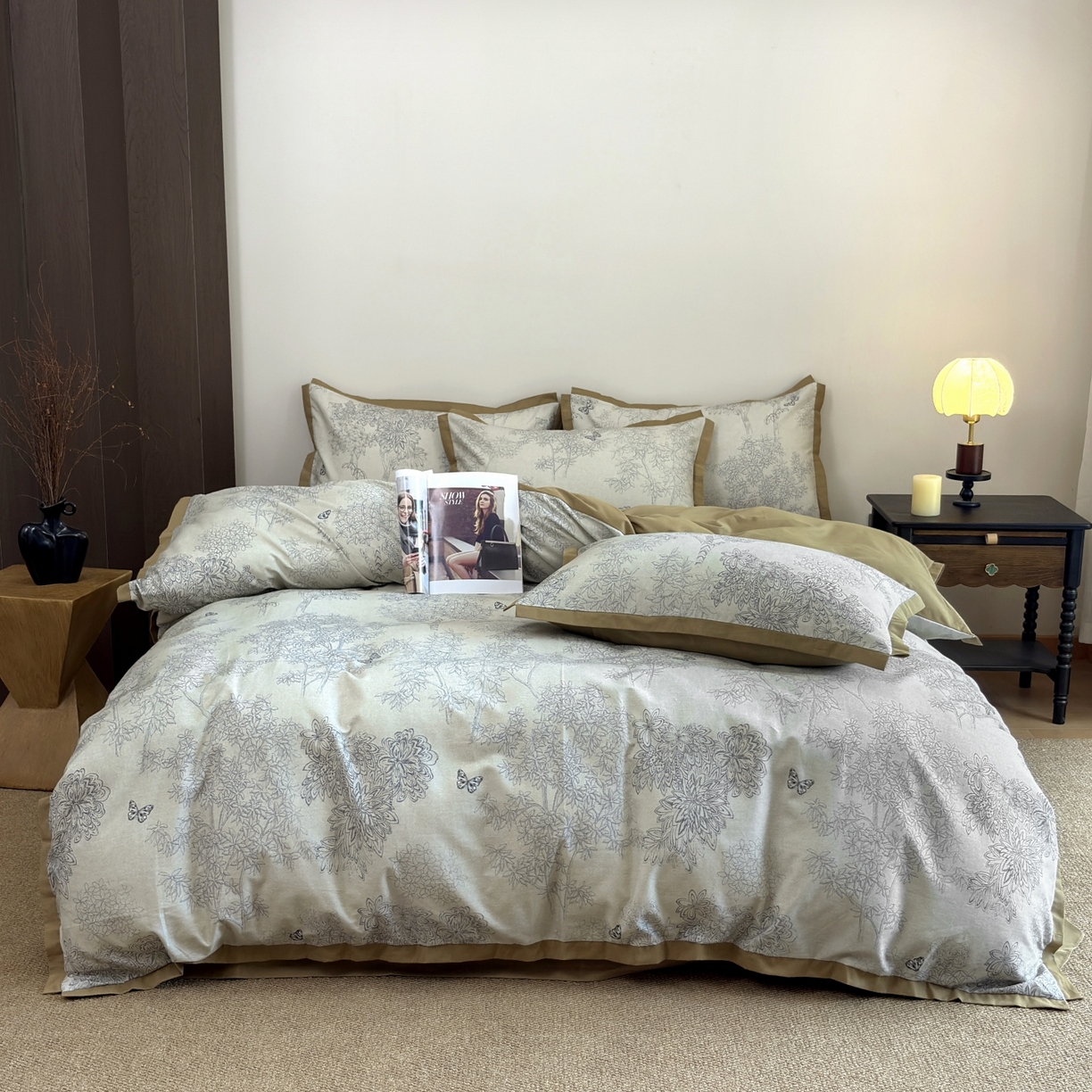 91家纺网 家纺一手货源 找家纺 未来家居 2025新款秋冬全棉加厚磨毛纯色印花缺角工艺系列高端礼盒包装四件套 初音琳浅–灰