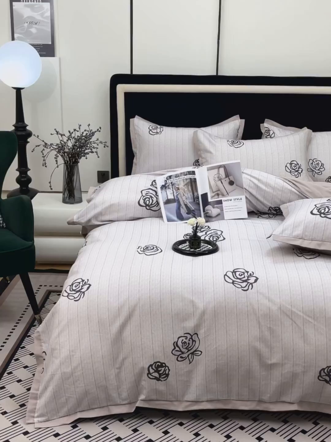 91家纺网 家纺一手货源 找家纺 未来家居 2025新款秋冬全棉加厚磨毛纯色印花缺角工艺系列高端礼盒包装四件套 遇见浪漫