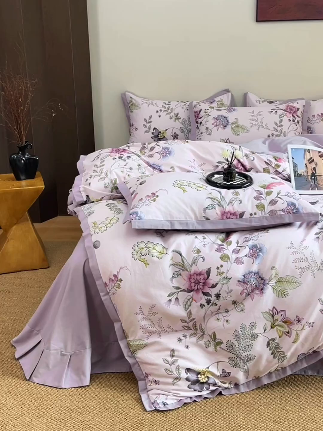 91家纺网 家纺一手货源 找家纺 未来家居 2025新款秋冬全棉加厚磨毛纯色印花缺角工艺系列高端礼盒包装四件套 紫蔓