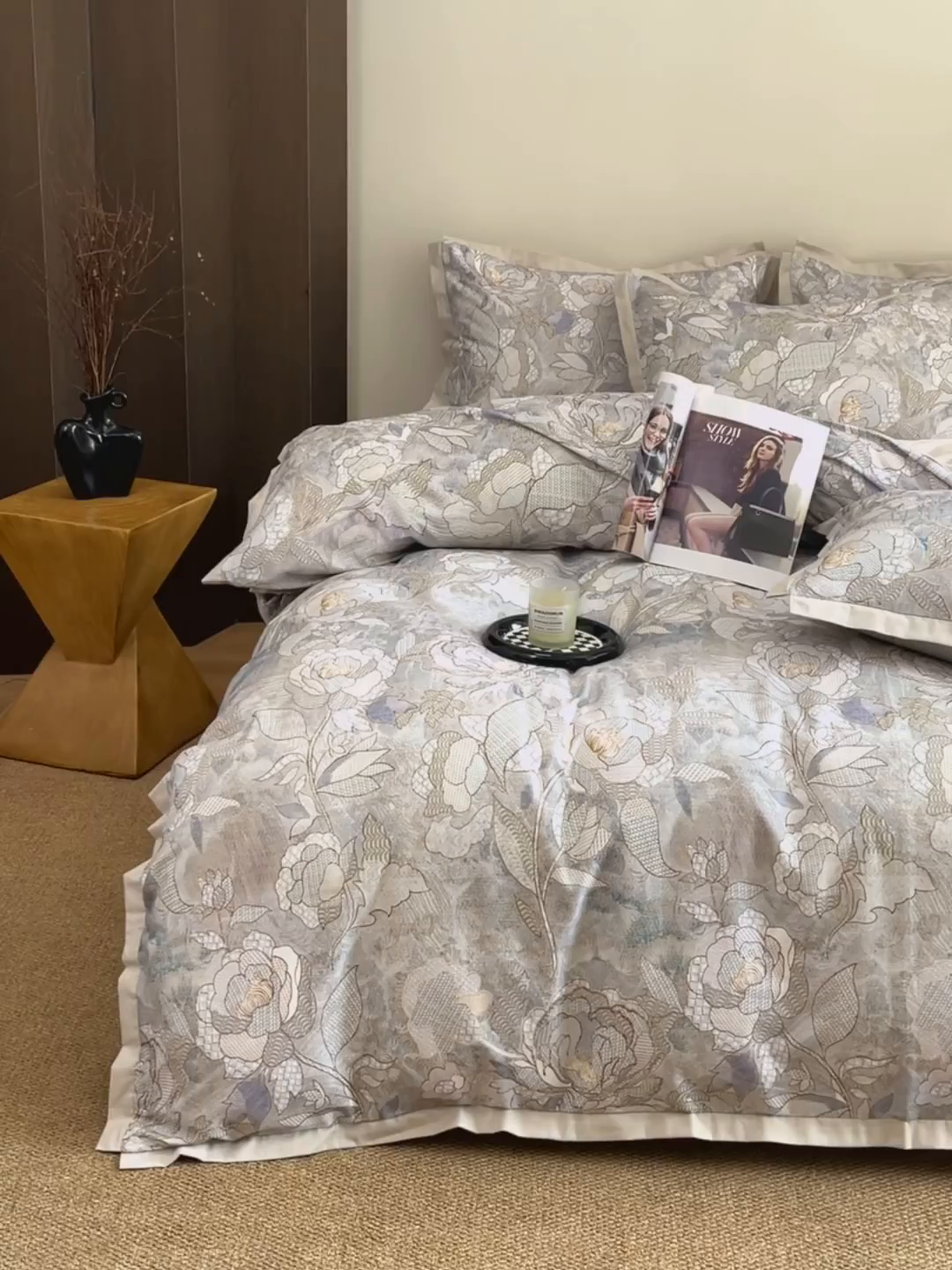 91家纺网 家纺一手货源 找家纺 未来家居 2025新款秋冬全棉加厚磨毛纯色印花缺角工艺系列高端礼盒包装四件套 露娜-灰