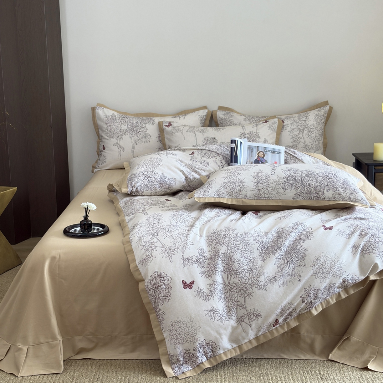 未来家居 2025新款秋冬全棉加厚磨毛纯色印花缺角工艺系列高端礼盒包装四件套 初音琳浅-豆沙