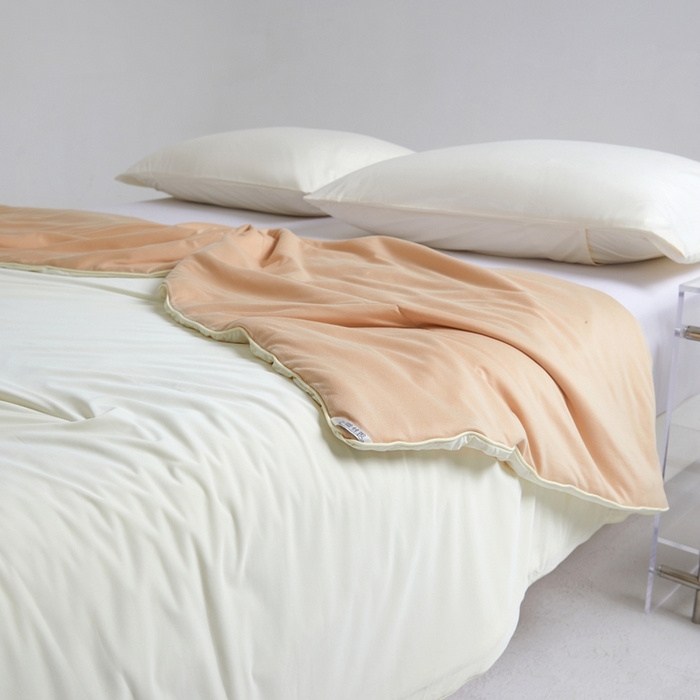 91家纺网 家纺一手货源 找家纺 观月轩家纺 2025新款双感控温pro蚕丝被夏被夏凉被空调被 米黄