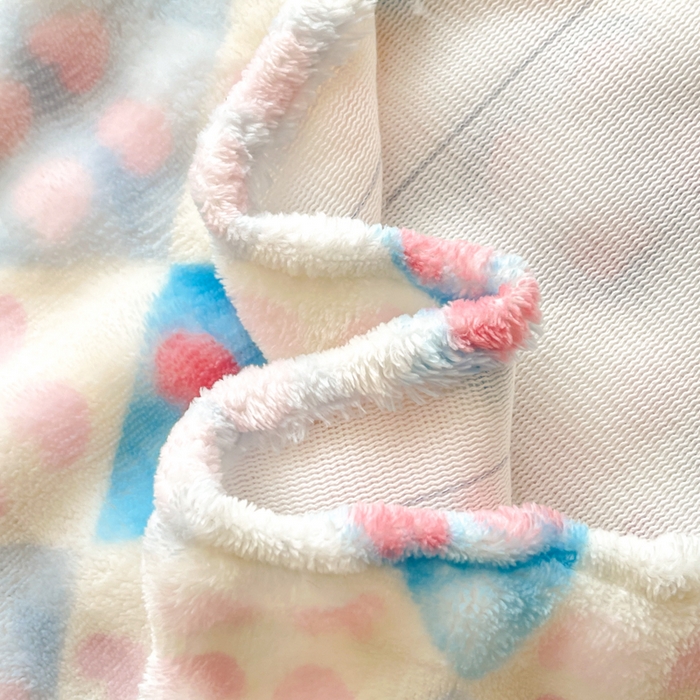 91家纺网 家纺一手货源 找家纺 爱屋及屋 2025新款牛奶泡泡绒印花单床单 床单单件 草莓格