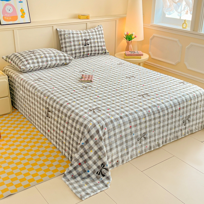 91家纺网 家纺一手货源 找家纺 爱屋及屋 2025新款牛奶泡泡绒印花单床单 床单单件 灰格蝴蝶结