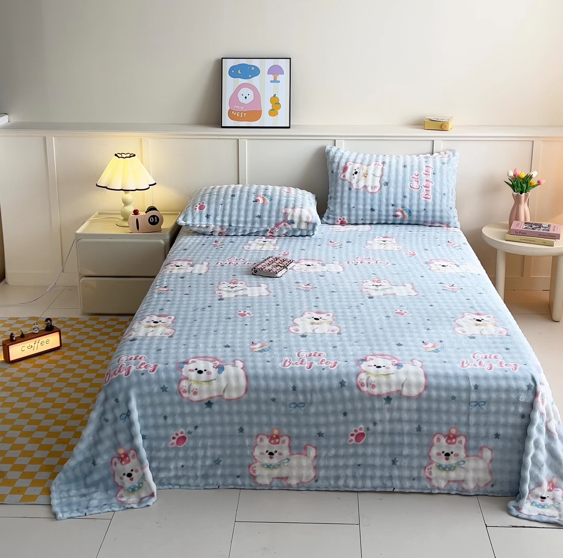 91家纺网 家纺一手货源 找家纺 爱屋及屋 2025新款牛奶泡泡绒印花单床单 床单单件 可爱萌狗