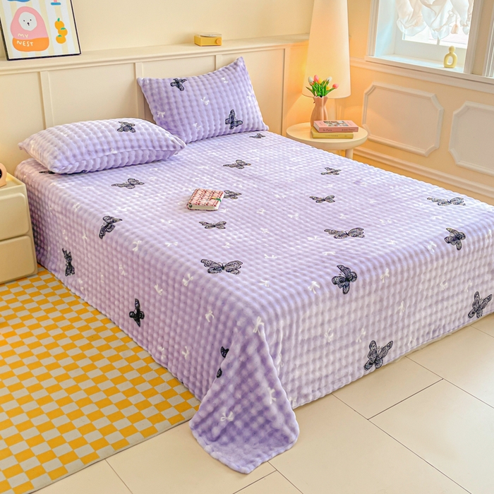 91家纺网 家纺一手货源 找家纺 爱屋及屋 2025新款牛奶泡泡绒印花单床单 床单单件 蕾丝蝴蝶结