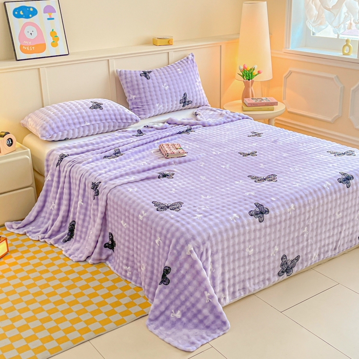 91家纺网 家纺一手货源 找家纺 爱屋及屋 2025新款牛奶泡泡绒印花单床单 床单单件 蕾丝蝴蝶结