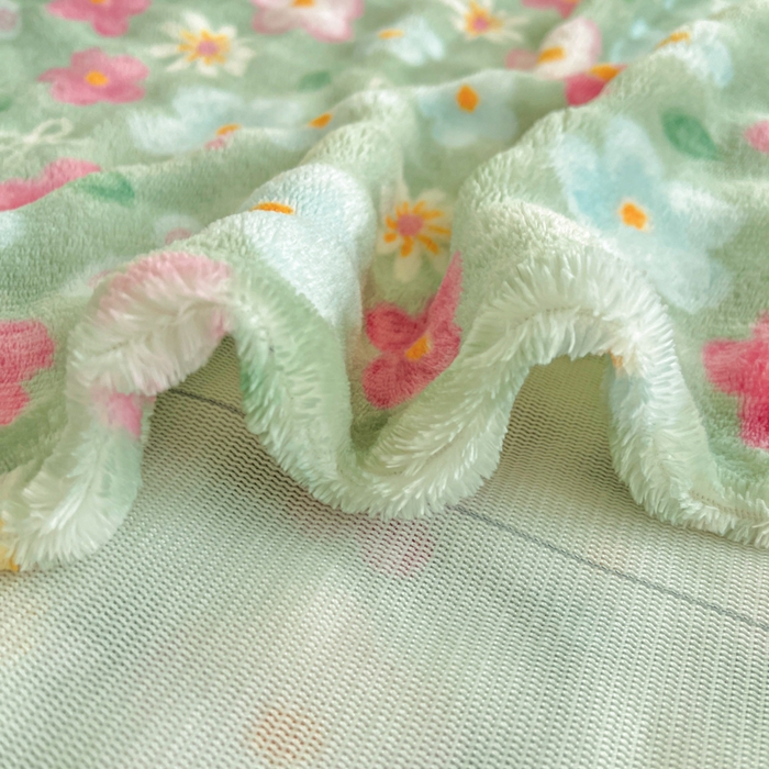 91家纺网 家纺一手货源 找家纺 爱屋及屋 2025新款牛奶泡泡绒印花单床单 床单单件 绿底小花