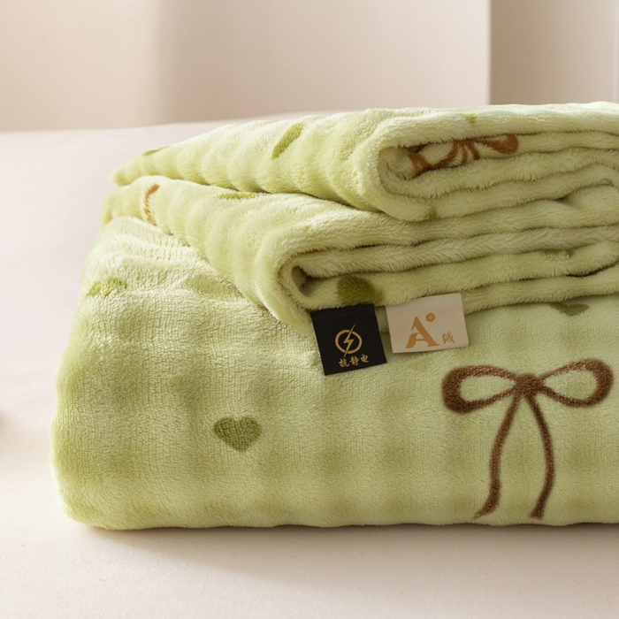 91家纺网 家纺一手货源 找家纺 爱屋及屋 2025新款牛奶泡泡绒印花单床单 床单单件 绿色爱心