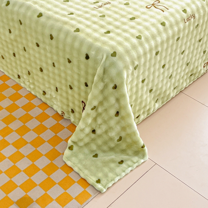 91家纺网 家纺一手货源 找家纺 爱屋及屋 2025新款牛奶泡泡绒印花单床单 床单单件 绿色爱心