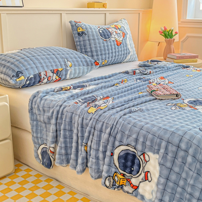 91家纺网 家纺一手货源 找家纺 爱屋及屋 2025新款牛奶泡泡绒印花单床单 床单单件 星际太空