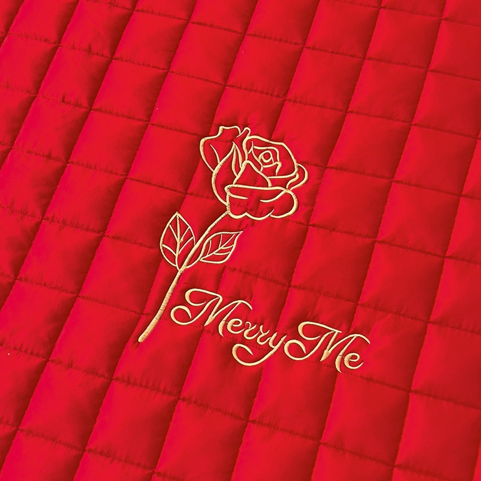 91家纺网 家纺一手货源 找家纺 七仙女家纺 2025新款轻奢婚庆高克重水洗磨毛夹棉床裙单床裙床裙单件床裙三件套 花开并蒂