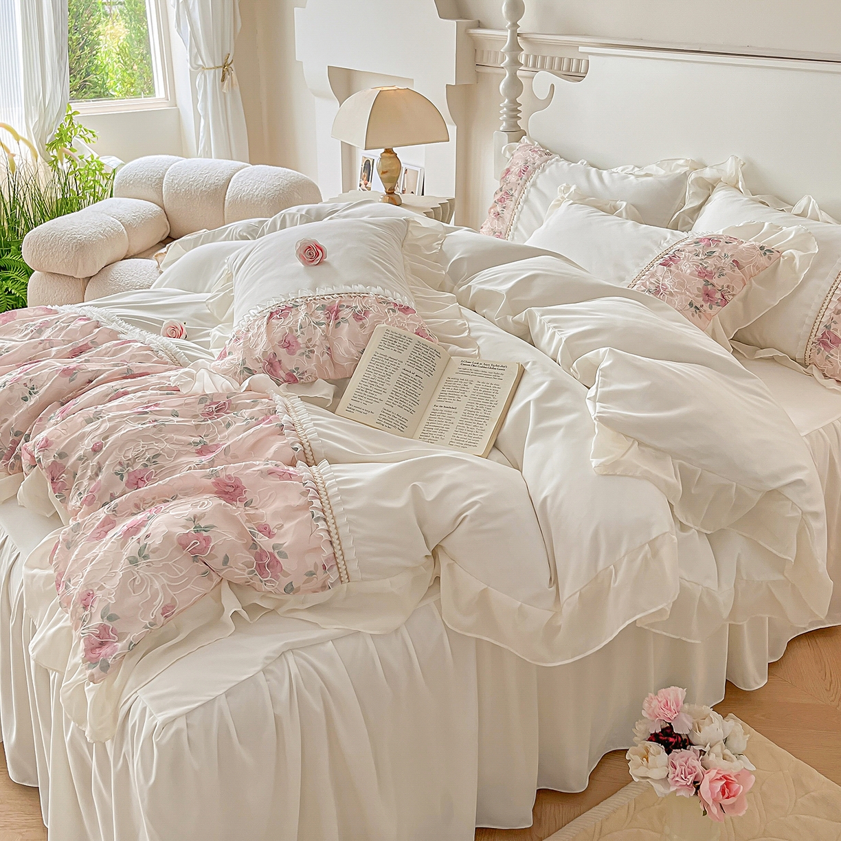 91家纺网 家纺一手货源 找家纺 （总）富宁家纺 2025新款蕾丝刺绣数码印花款四件套-浅影玫瑰