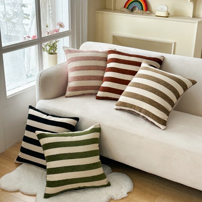 91家纺网 家纺一手货源 找家纺 （总）新奇异 2025新款雪尼尔条纹抱枕