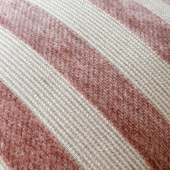 91家纺网 家纺一手货源 找家纺 新奇异 2025新款雪尼尔条纹抱枕 粉色