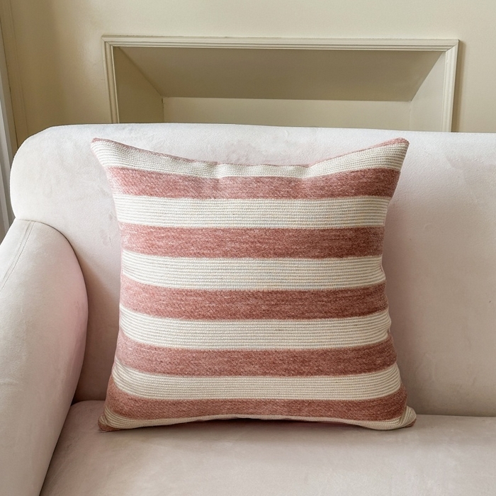 91家纺网 家纺一手货源 找家纺 新奇异 2025新款雪尼尔条纹抱枕 粉色