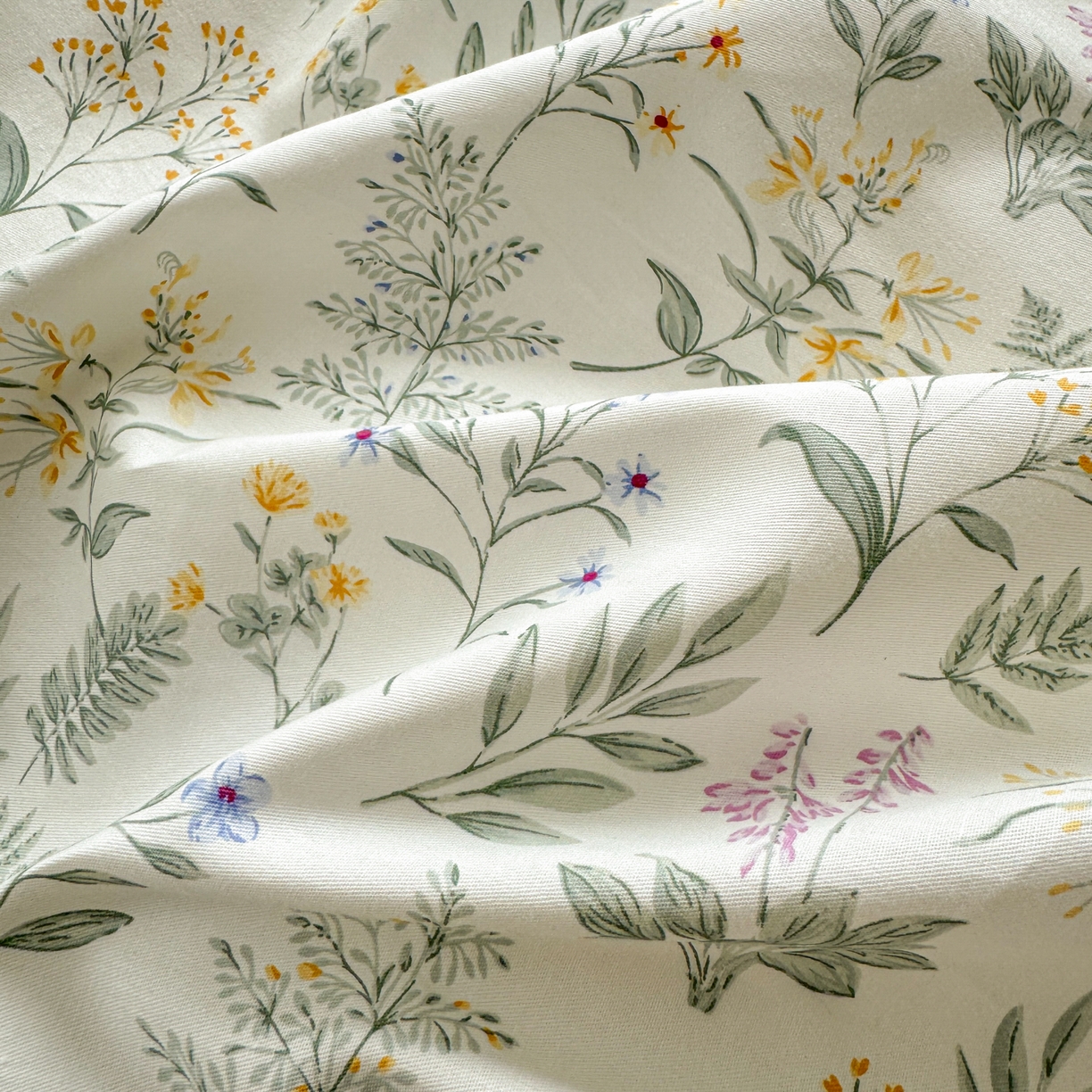 91家纺网 家纺一手货源 找家纺 优彩 2025新款13372碎花系列全棉四件套草花谣