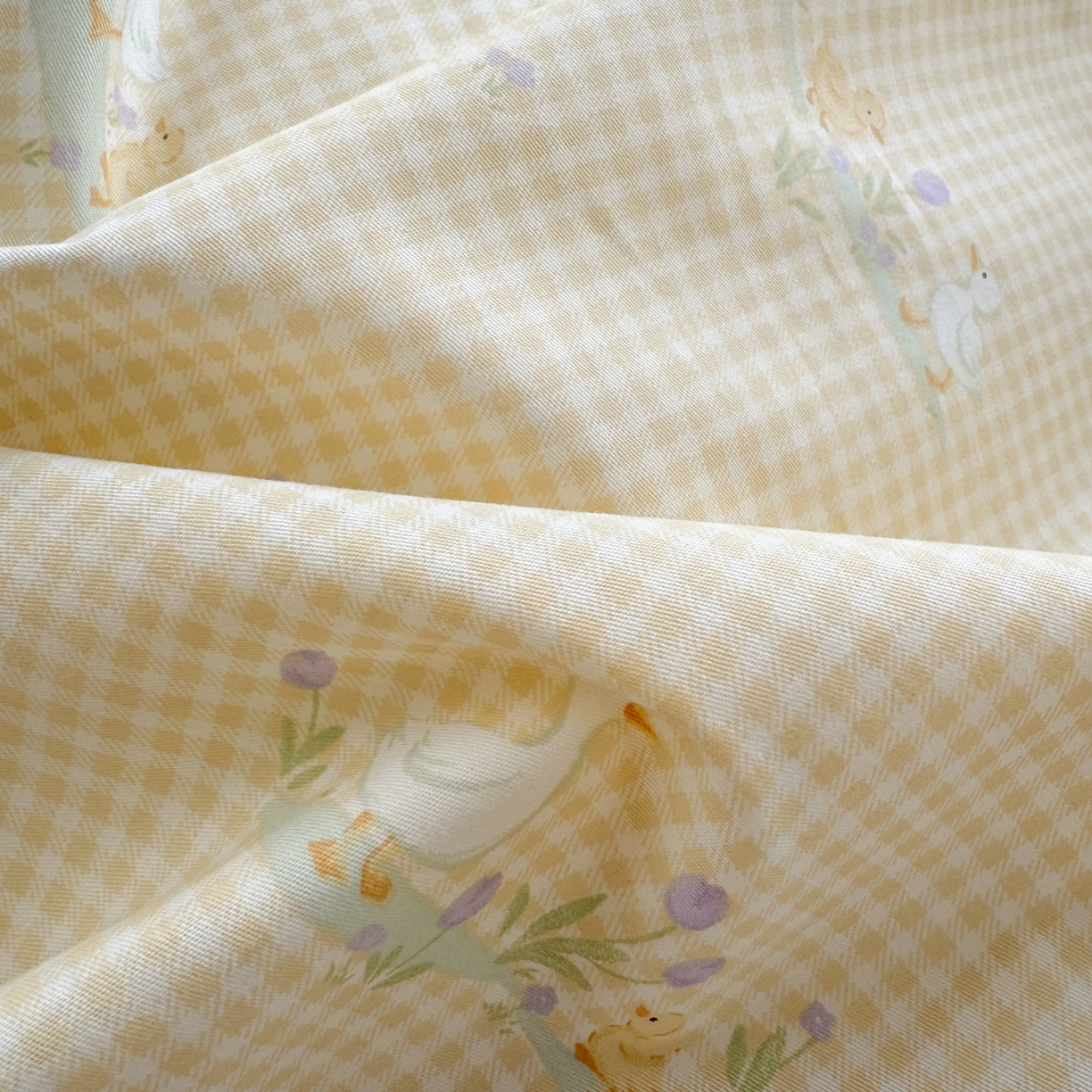 91家纺网 家纺一手货源 找家纺 优彩 2025新款13372碎花系列全棉四件套小萌鸭