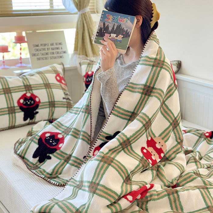 繁花家居 2025英伦风高克重羊羔绒牛奶绒贝壳边毛毯毯子 蘑趣猫影