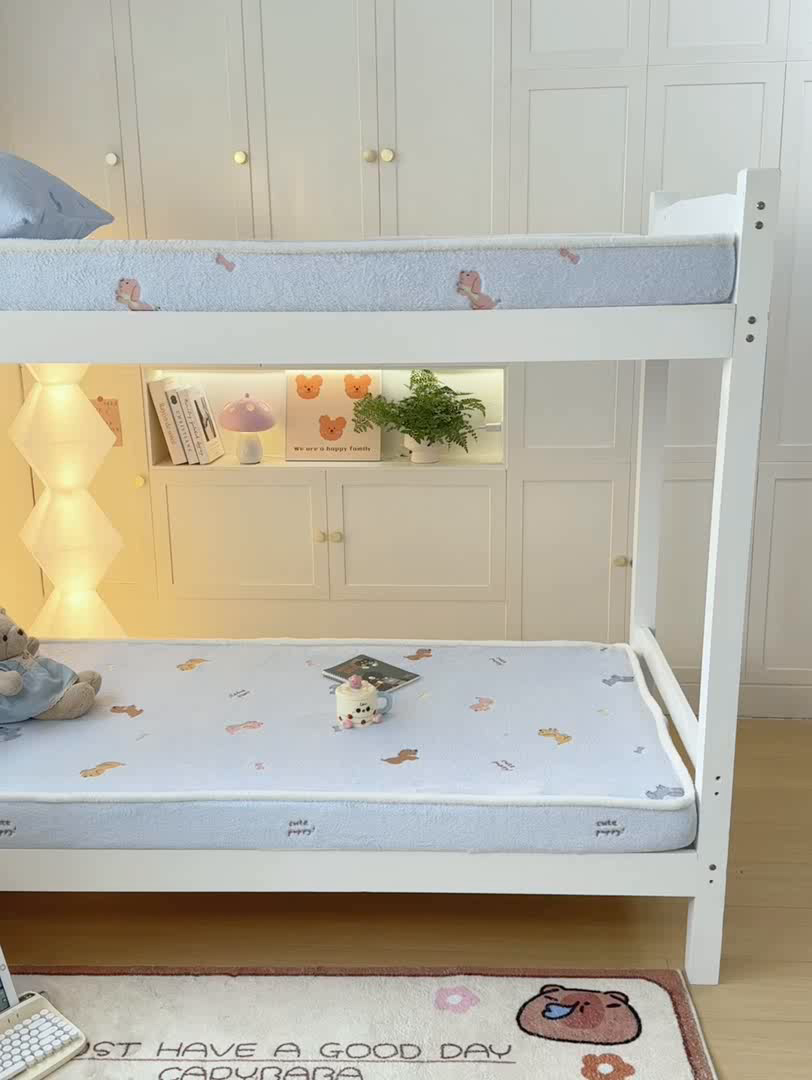 91家纺网 家纺一手货源 找家纺 眠势力 2025新款250g双面绒学生床笠单件三件套宿舍上下铺刺绣款牛奶绒床垫保护套 大耳狗【双面绒刺绣款】