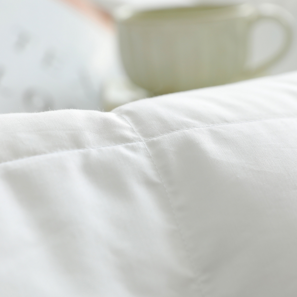 91家纺网 家纺一手货源 找家纺 傲蕾良品 2025新款国货之光华西医学“助眠一号”柔赛丝95%白鹅绒被 白苏