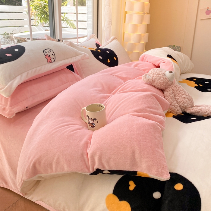 91家纺网 家纺一手货源 找家纺 （总）喜梦缘家纺 2025新款小版牛奶绒印花四件套系列