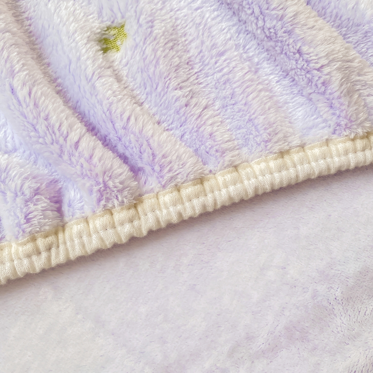 91家纺网 家纺一手货源 找家纺 眠势力 2025新款250g双面绒床笠单件三件套刺绣款高克重牛奶绒床垫保护套 熊猫紫【双面绒刺绣款】