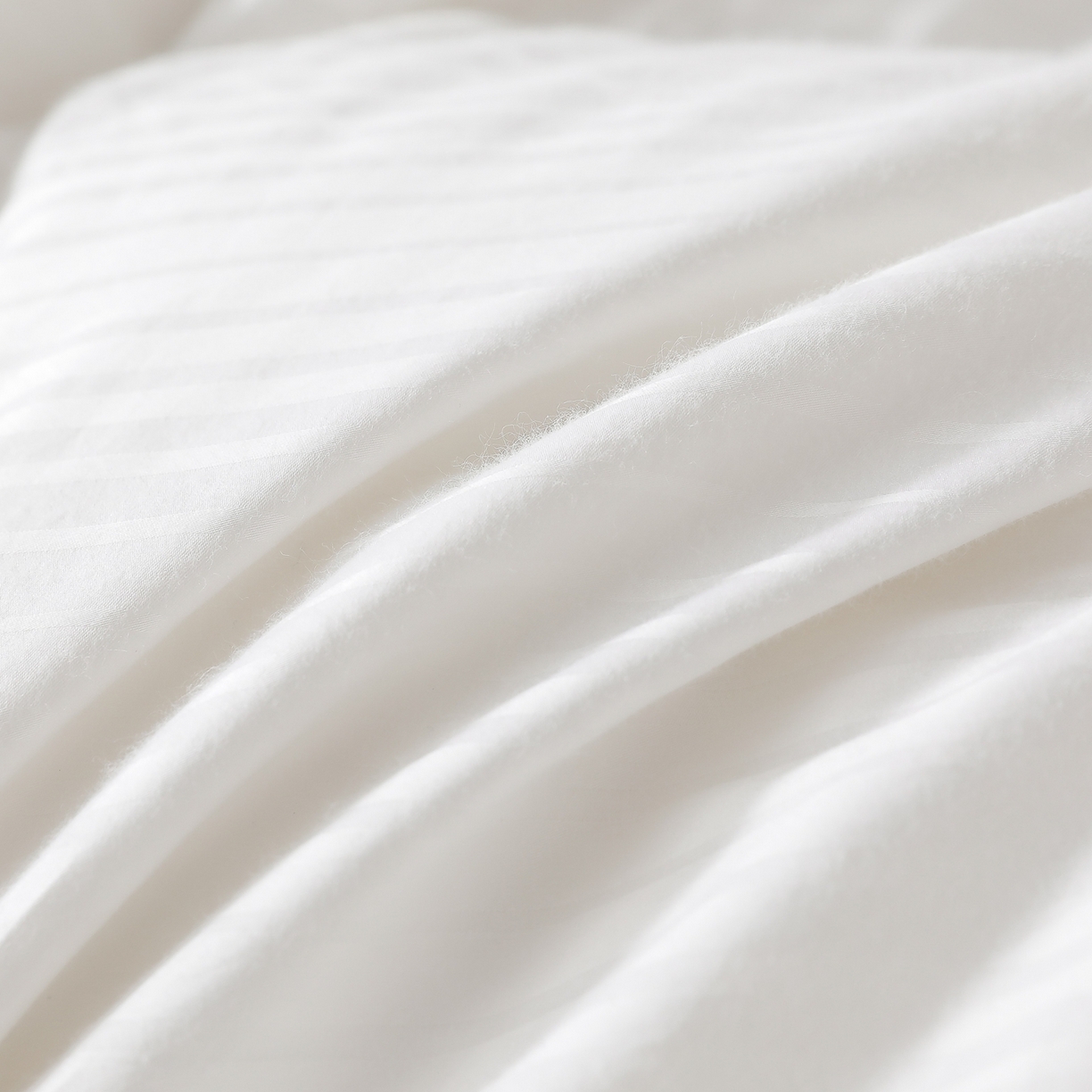 91家纺网 家纺一手货源 找家纺 傲蕾良品 2025新款私享级100支全棉提花95%白鹅绒被 布达佩斯