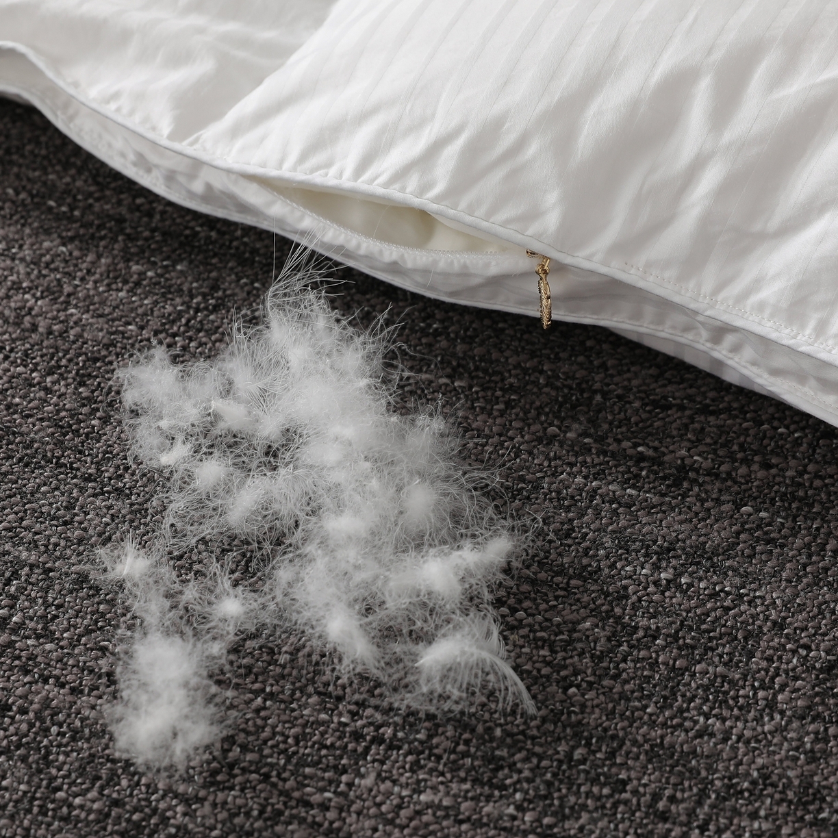 91家纺网 家纺一手货源 找家纺 傲蕾良品 2025新款私享级100支全棉提花95%白鹅绒被 布达佩斯