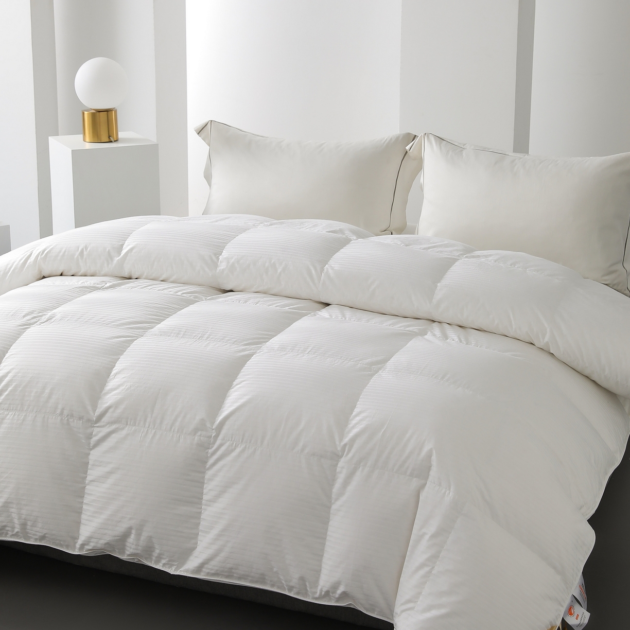 91家纺网 家纺一手货源 找家纺 傲蕾良品 2025新款私享级100支全棉提花95%白鹅绒被 布达佩斯