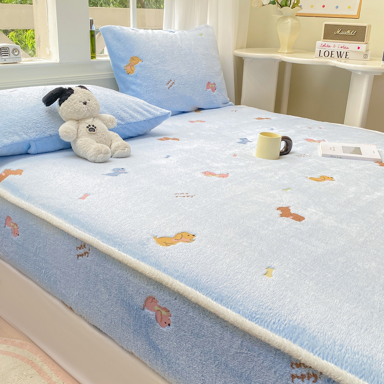 91家纺网 家纺一手货源 找家纺 眠势力 2025新款250g双面绒床笠单件三件套刺绣款高克重牛奶绒床垫保护套 大耳狗【双面绒刺绣款】