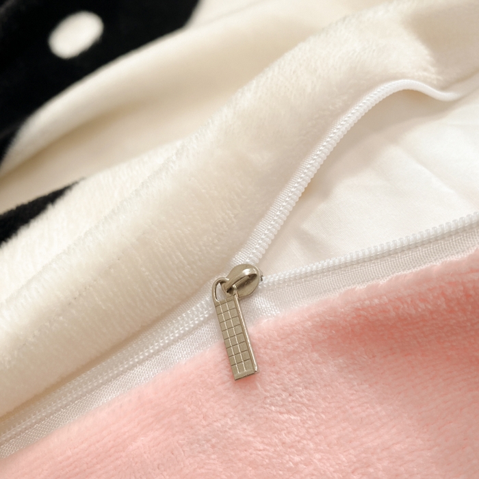 91家纺网 家纺一手货源 找家纺 喜梦缘家纺 2025新款小版牛奶绒印花四件套系列 爱心草莓