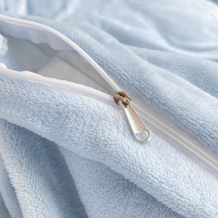 91家纺网 家纺一手货源 找家纺 你好美丽 2025新款200克牛奶绒刺绣四件套 花香四溢蓝