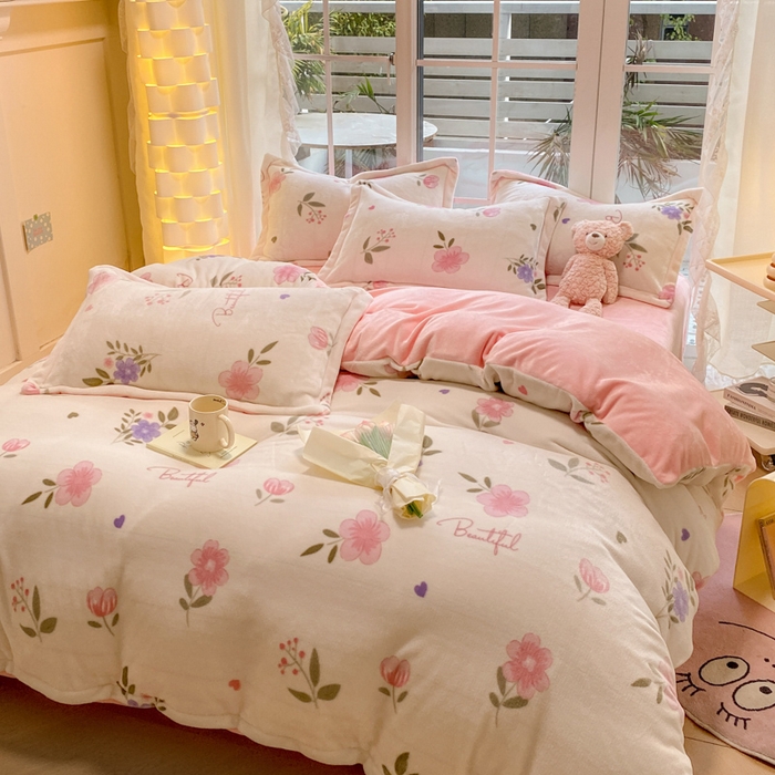 91家纺网 家纺一手货源 找家纺 喜梦缘家纺 2025新款小版牛奶绒印花四件套系列 花儿朵朵