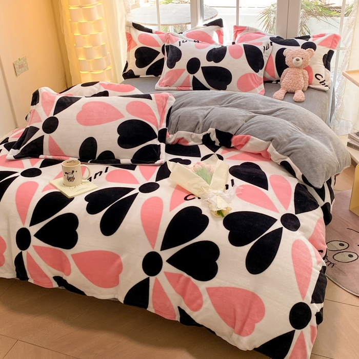 91家纺网 家纺一手货源 找家纺 喜梦缘家纺 2025新款小版牛奶绒印花四件套系列 花意