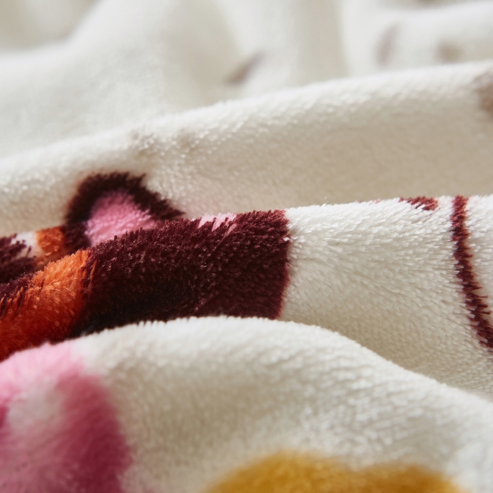 91家纺网 家纺一手货源 找家纺 喜梦缘家纺 2025新款小版牛奶绒印花四件套系列 腊肠派对