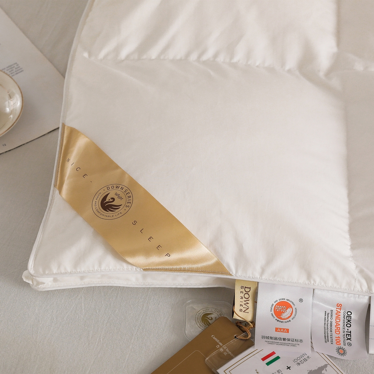 91家纺网 家纺一手货源 找家纺 傲蕾良品 2025新款臻享级天丝磨毛95%白鹅绒被 檀香山