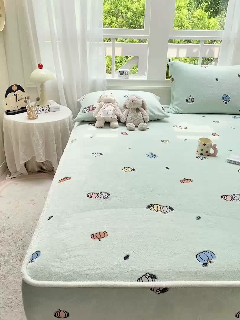 91家纺网 家纺一手货源 找家纺 眠势力 2025新款250g双面绒床笠单件三件套刺绣款高克重牛奶绒床垫保护套 小南瓜【双面绒刺绣款】