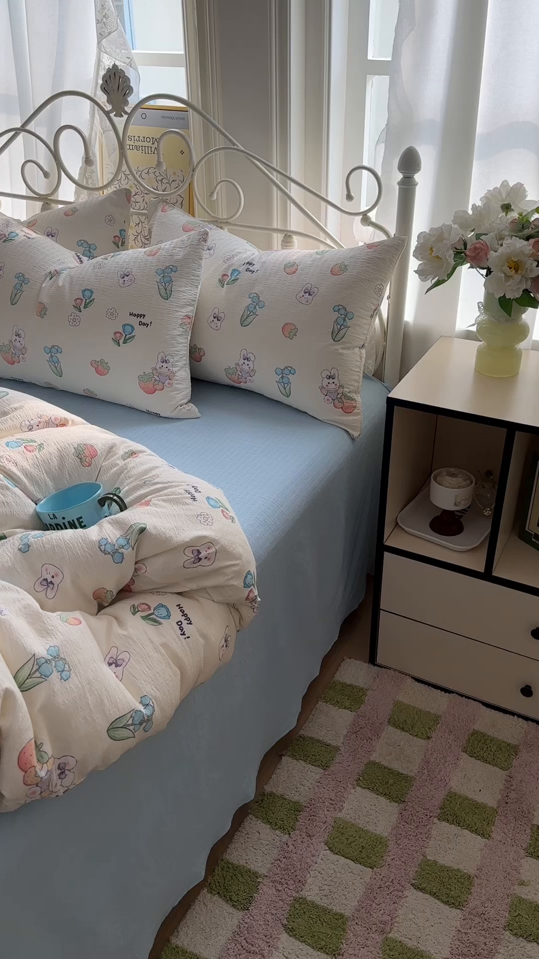 91家纺网 家纺一手货源 找家纺 卡斯诺家纺馆 2025新款A类皱皱棉双层纱印花四件套 草莓乐园