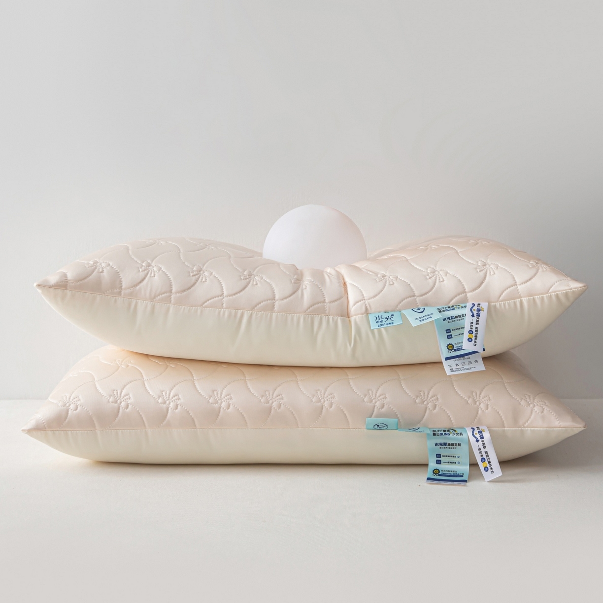 91家纺网 家纺一手货源 找家纺 麦肯锡 2025新款嘭嘭水光-水润枕枕头枕芯-产品图 嘭嘭水光-水润枕/只