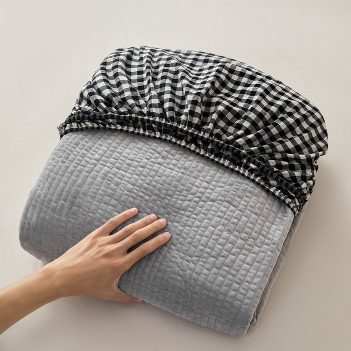 91家纺网 家纺一手货源 找家纺 佳笠家居 2025新款全棉纯棉水洗棉小格子加婴儿绒床笠单床笠单品床笠单件床笠 暖绒-黑白格