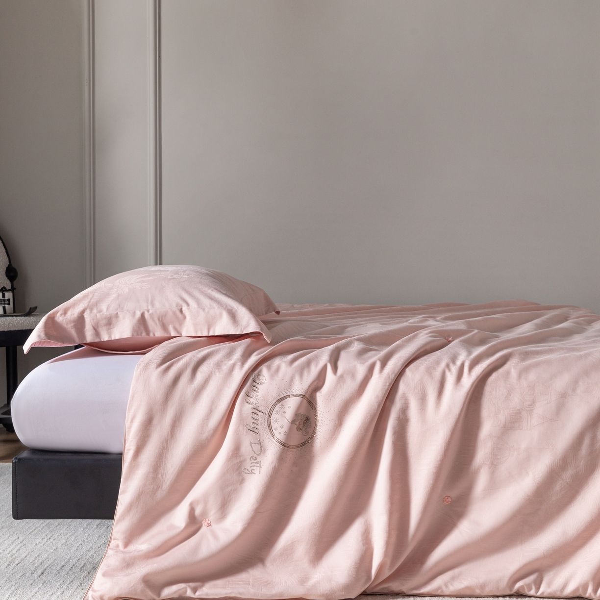 91家纺网 家纺一手货源 找家纺 （总）缦纯蚕丝羽绒馆2025新款特级国标双宫桑蚕丝被城堡女王手工100%桑蚕丝被子春秋被夏被冬被长丝绵被子子母被保真可检测