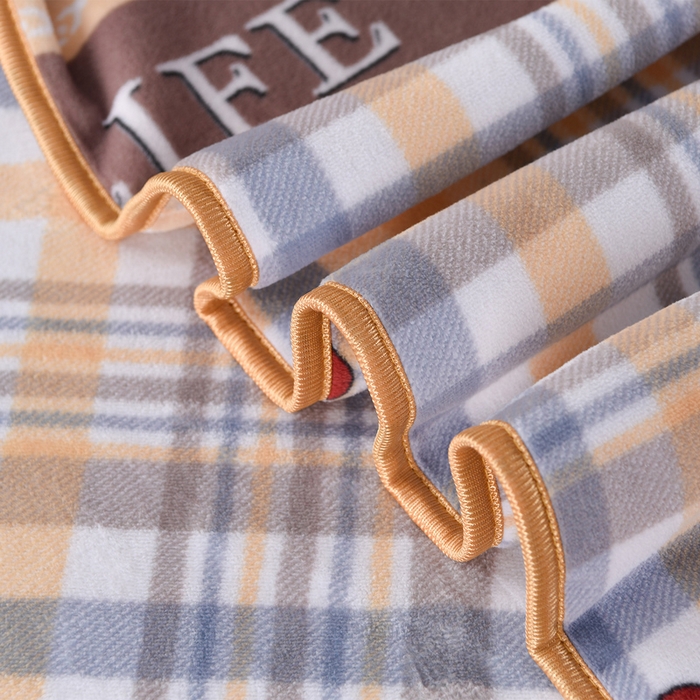 91家纺网 家纺一手货源 找家纺 牵依 2025新款金貂绒四件套牛奶绒四件套爱心蓝