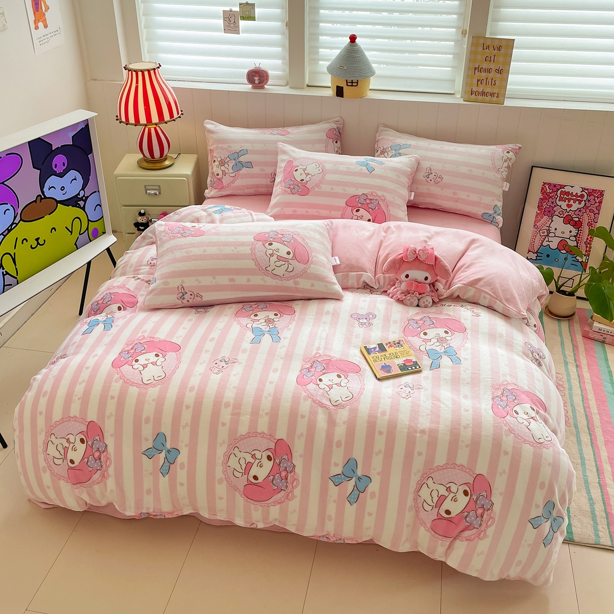 91家纺网 家纺一手货源 找家纺 金爱家 2025新款A类正版三丽鸥授权卡通加厚高克重牛奶绒系列四件套 绒三丽鸥-粉梦美乐蒂