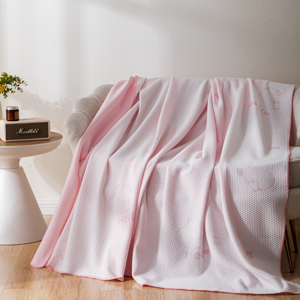 91家纺网 家纺一手货源 找家纺 观月轩家纺 2025新款针织棉冰感夏被夏凉被空调被系列 卡皮巴拉-藕粉色