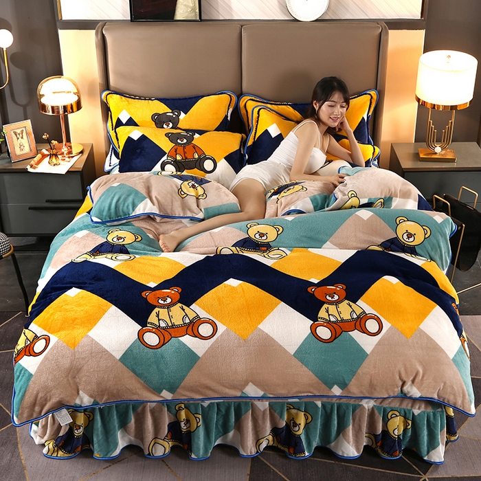 91家纺网 家纺一手货源 找家纺 牵依 2025新款金貂绒四件套牛奶绒四件套安迪小熊