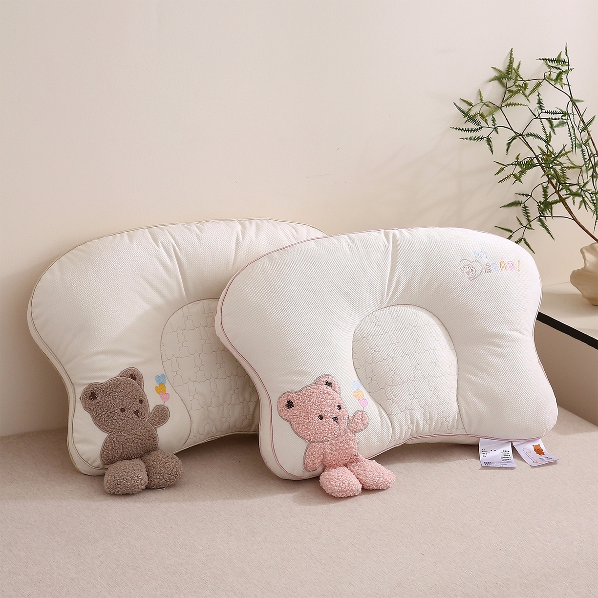 91家纺网 家纺一手货源 找家纺 （总）梦叶草 2025新款安比小熊学生儿童护颈枕芯儿童枕头枕芯